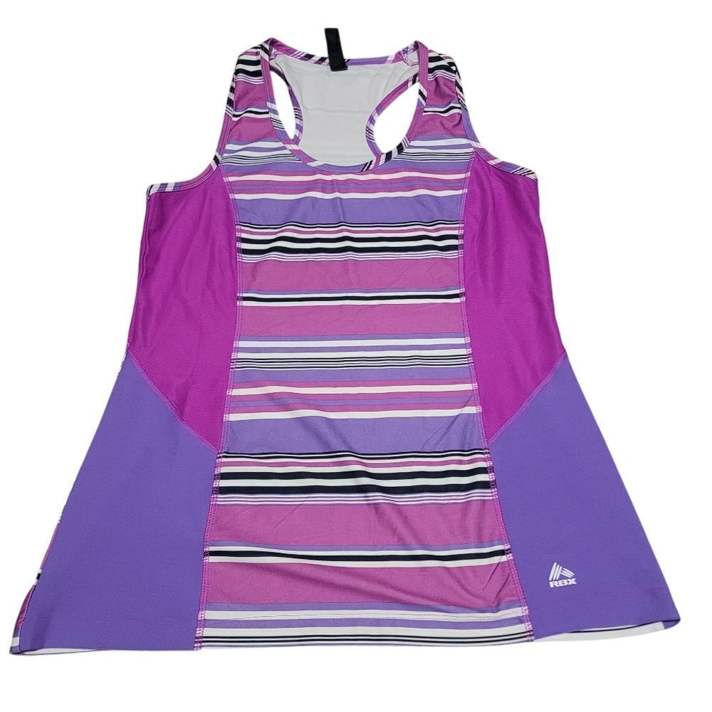 Bundle of workout tops - Picture 8 of 10